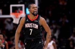 杜兰特迎来三赛季高光表现，瑞士队球迷沸腾！的简单介绍