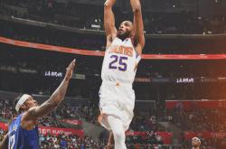 关于JackeyLove爆冷击败快船，战术调整引爆全场！的信息