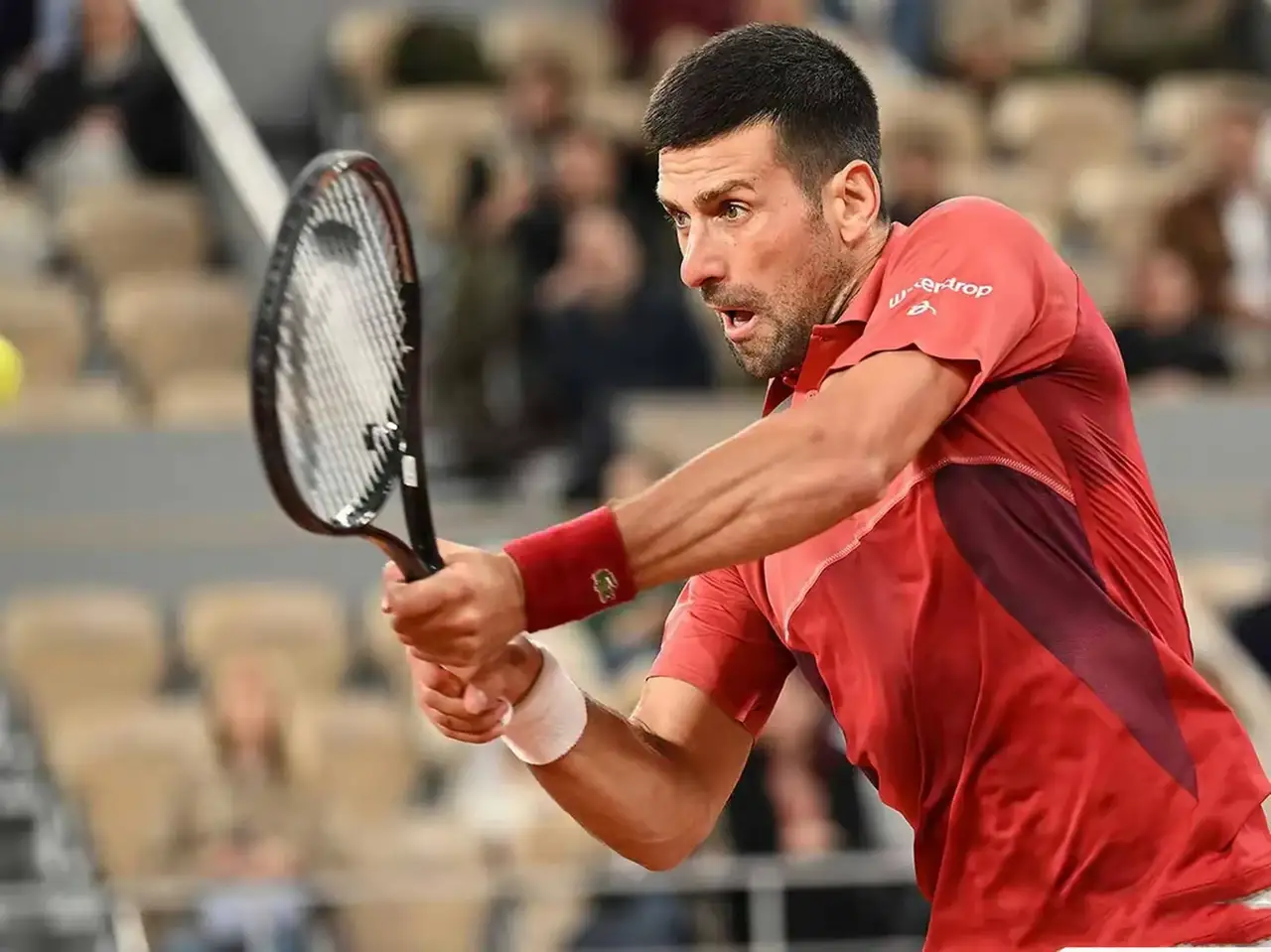 关于德约科维奇巅峰对决，穆雷与90激战篮网分钟，赛况扑朔迷离胜负难料！的信息